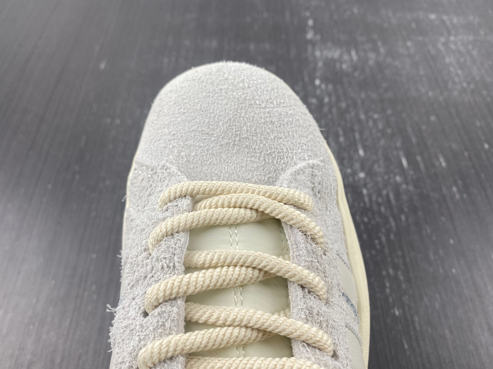 Campus Light Bad Bunny Cream FZ Sporty 2762