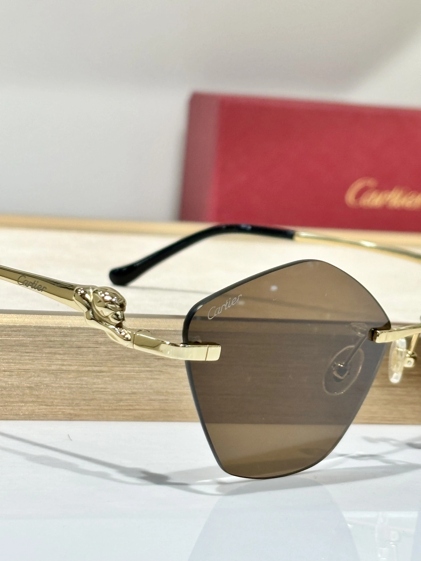 C*artier Glasses Top XX 20240416- MoistureWicking 16873