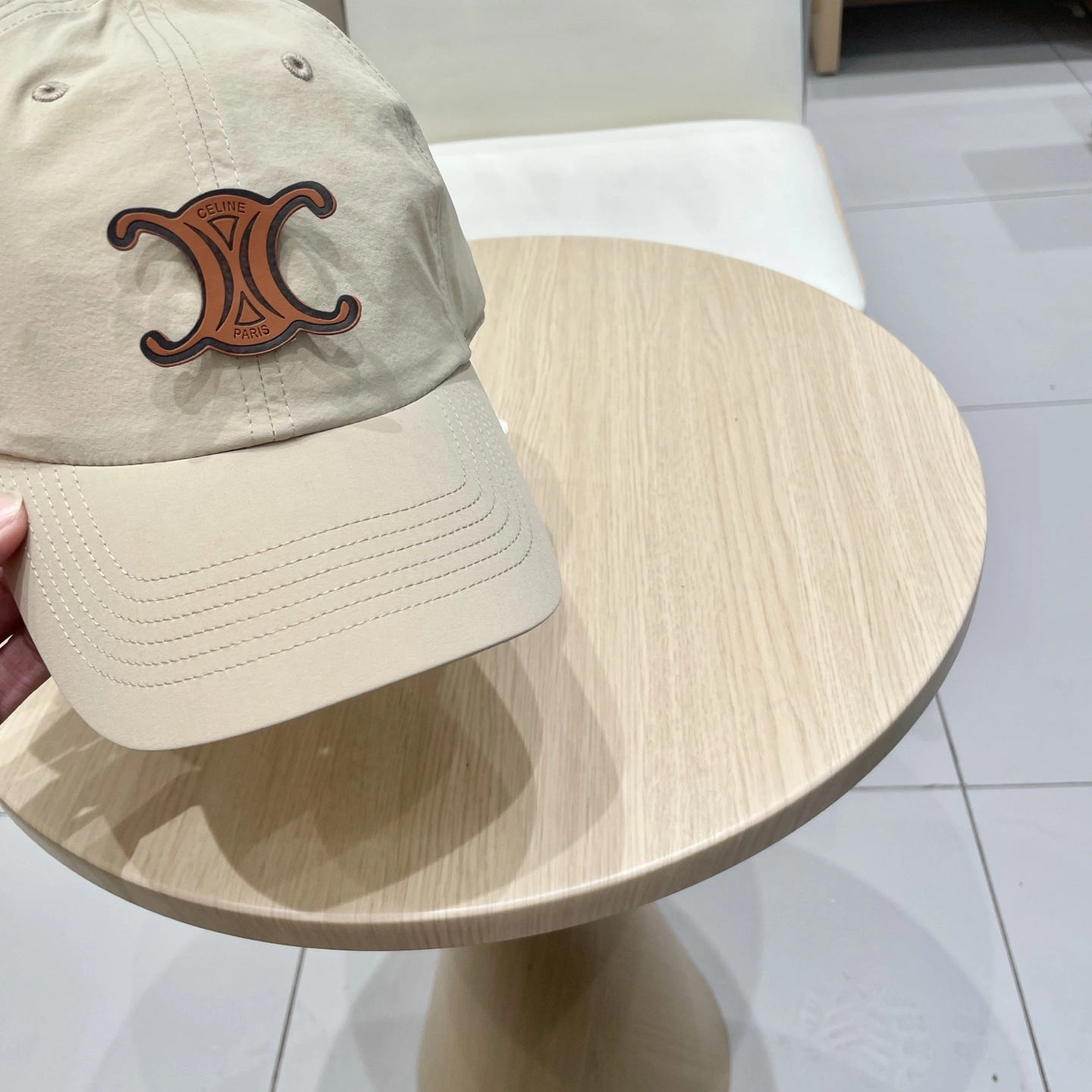 Bright C*eline Hats Top XX20250408- 17533
