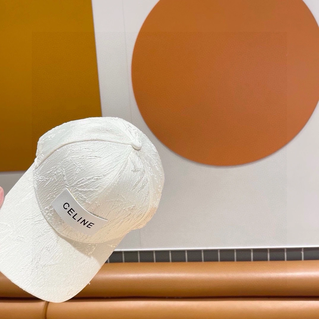 Thermal C*eline Hats Top XX20250408- 17543