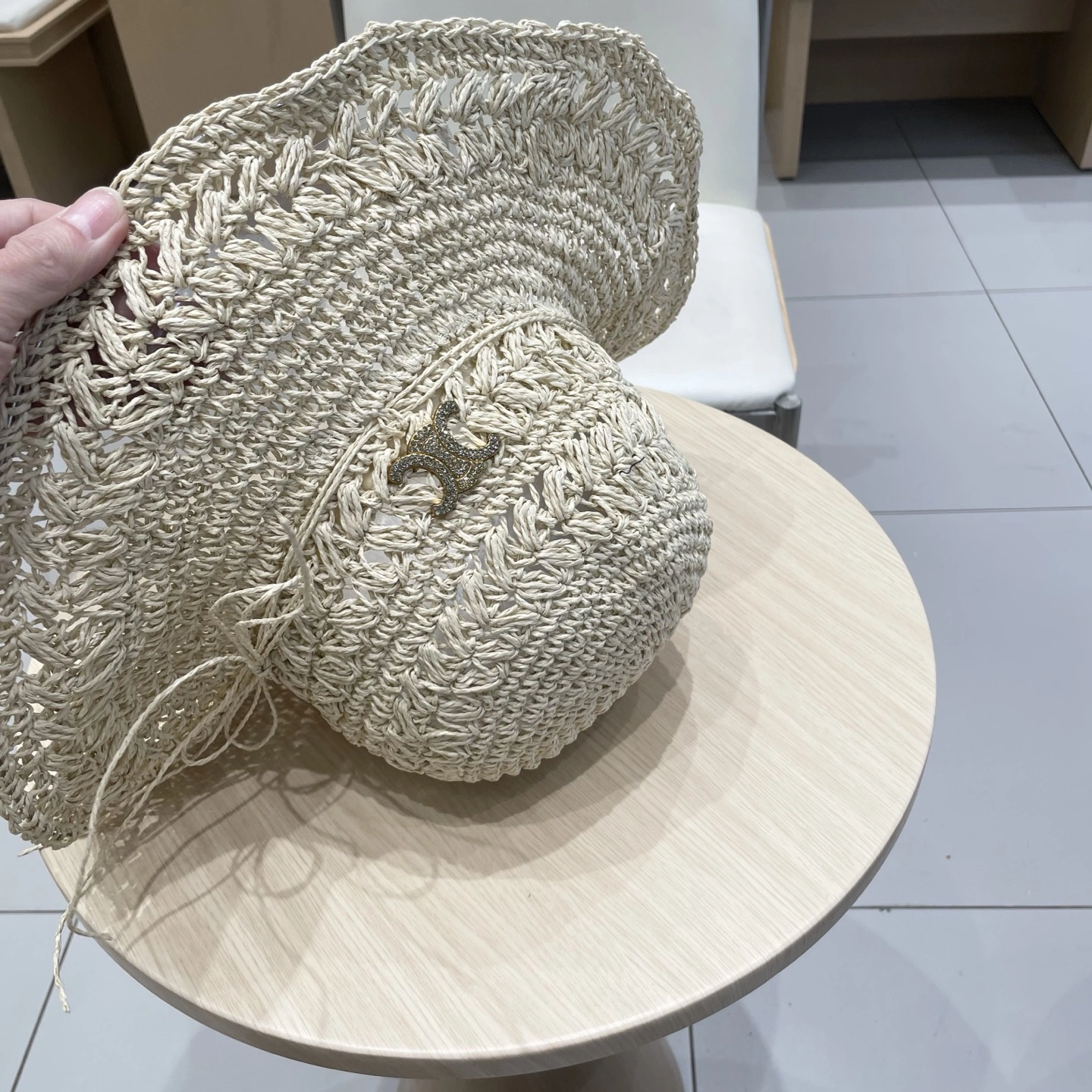 Unique C*eline Hats Top XX20250413- 17257
