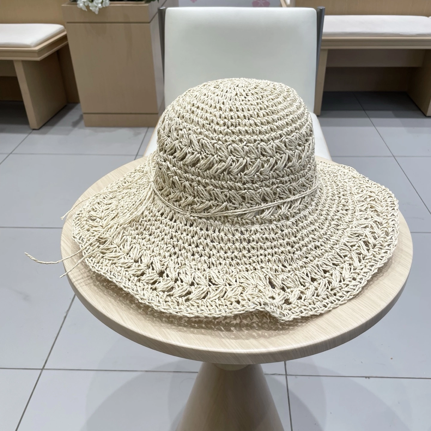 Unique C*eline Hats Top XX20250413- 17257