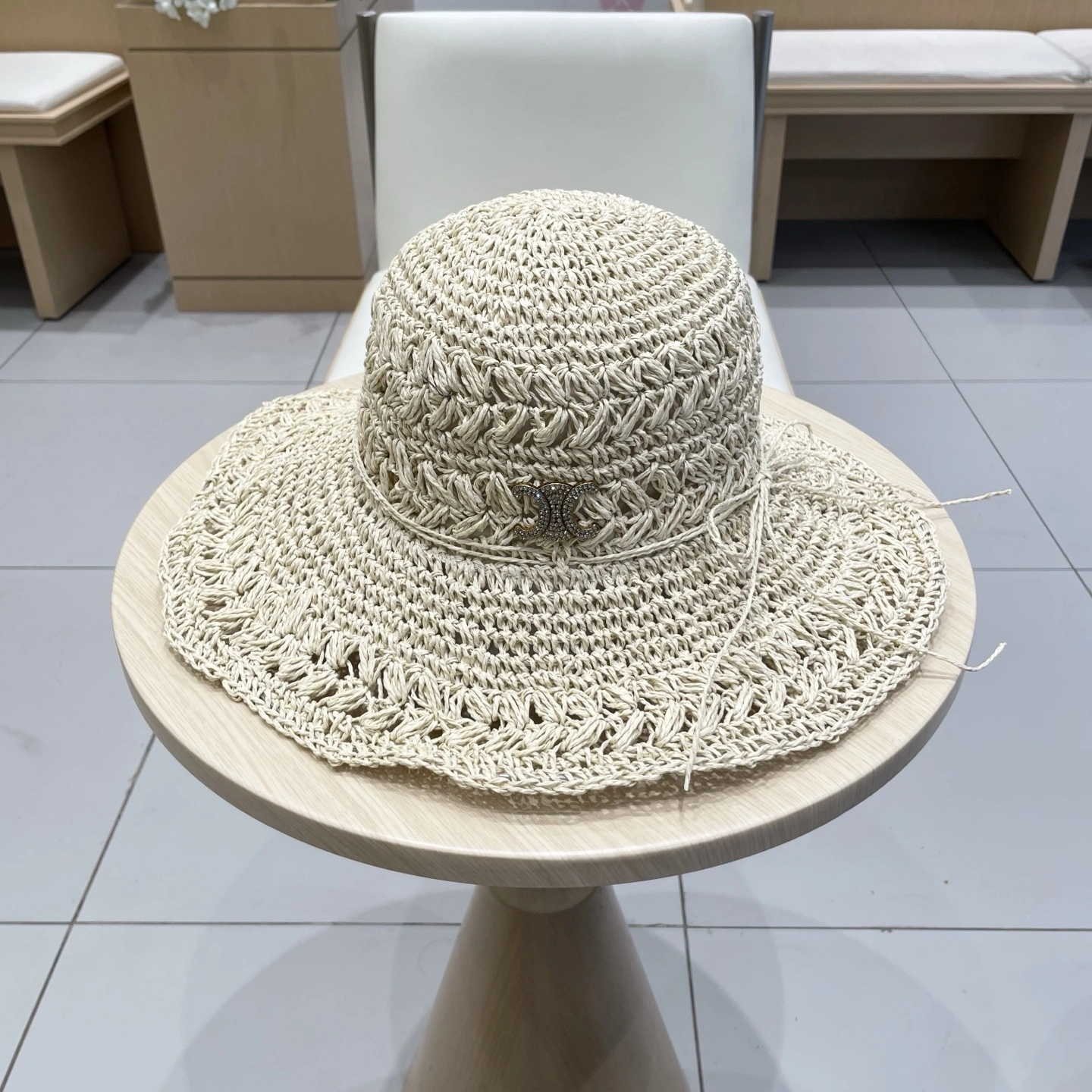 Unique C*eline Hats Top XX20250413- 17257