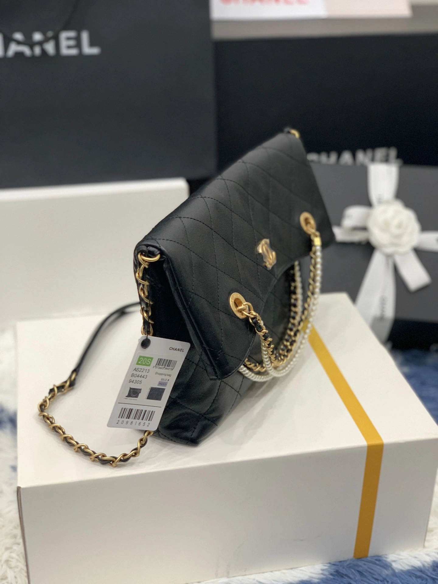 UrbanChic C*hanel Bag Top Quality 25*34*5cm 8989