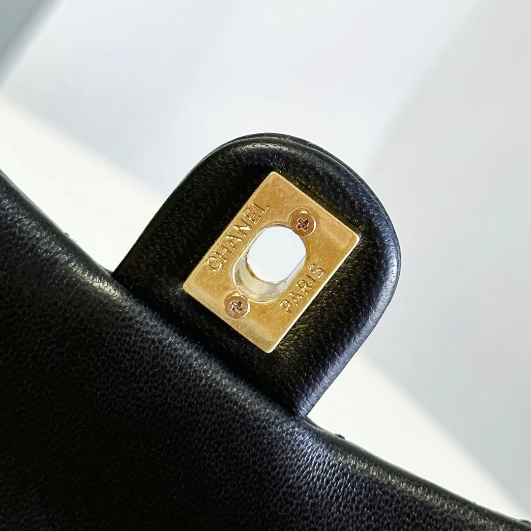 C*hanel Crossbody bag Top Quality HT 20231011-2 12.5x8.5x4CM ComfortFit 8942