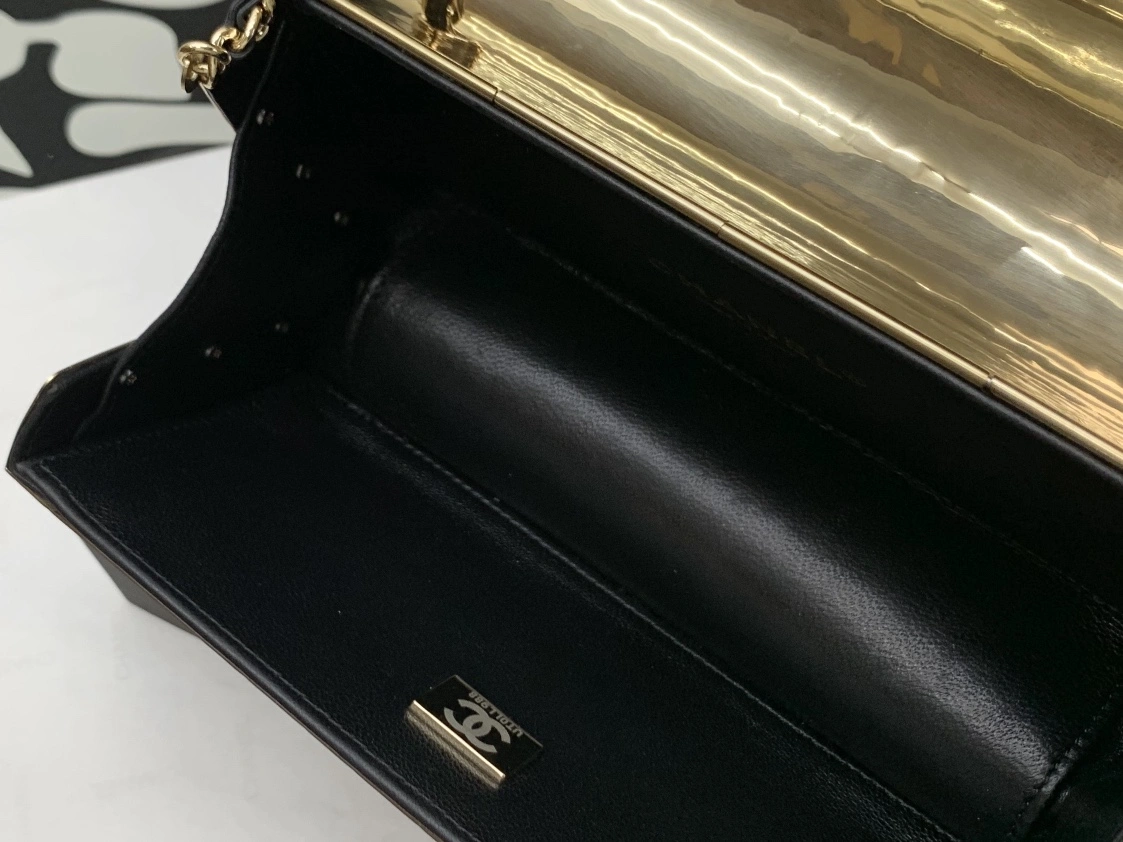 EasyMatch C*hanel Crossbody bag Top Quality HT 20231011-24 7*12*4*cm 8921