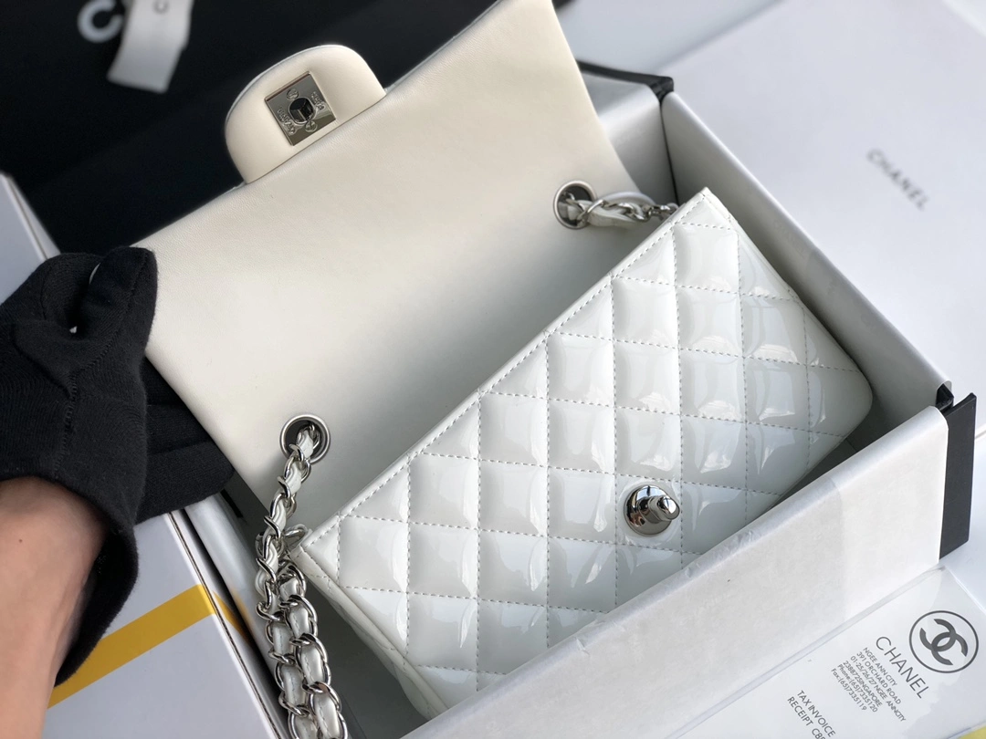TravelReady C*hanel Crossbody bag Top Quality HT 20231012-105 20cm 8834