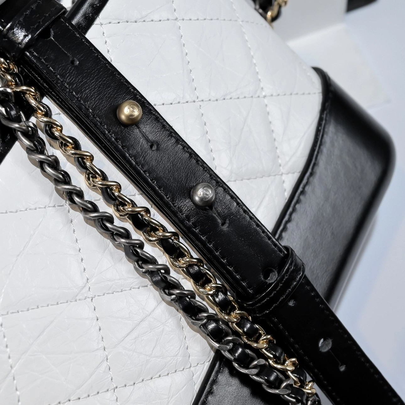 NewStyle C*hanel Crossbody bag Top Quality HT 20231012-40 15×20×8cm 8897