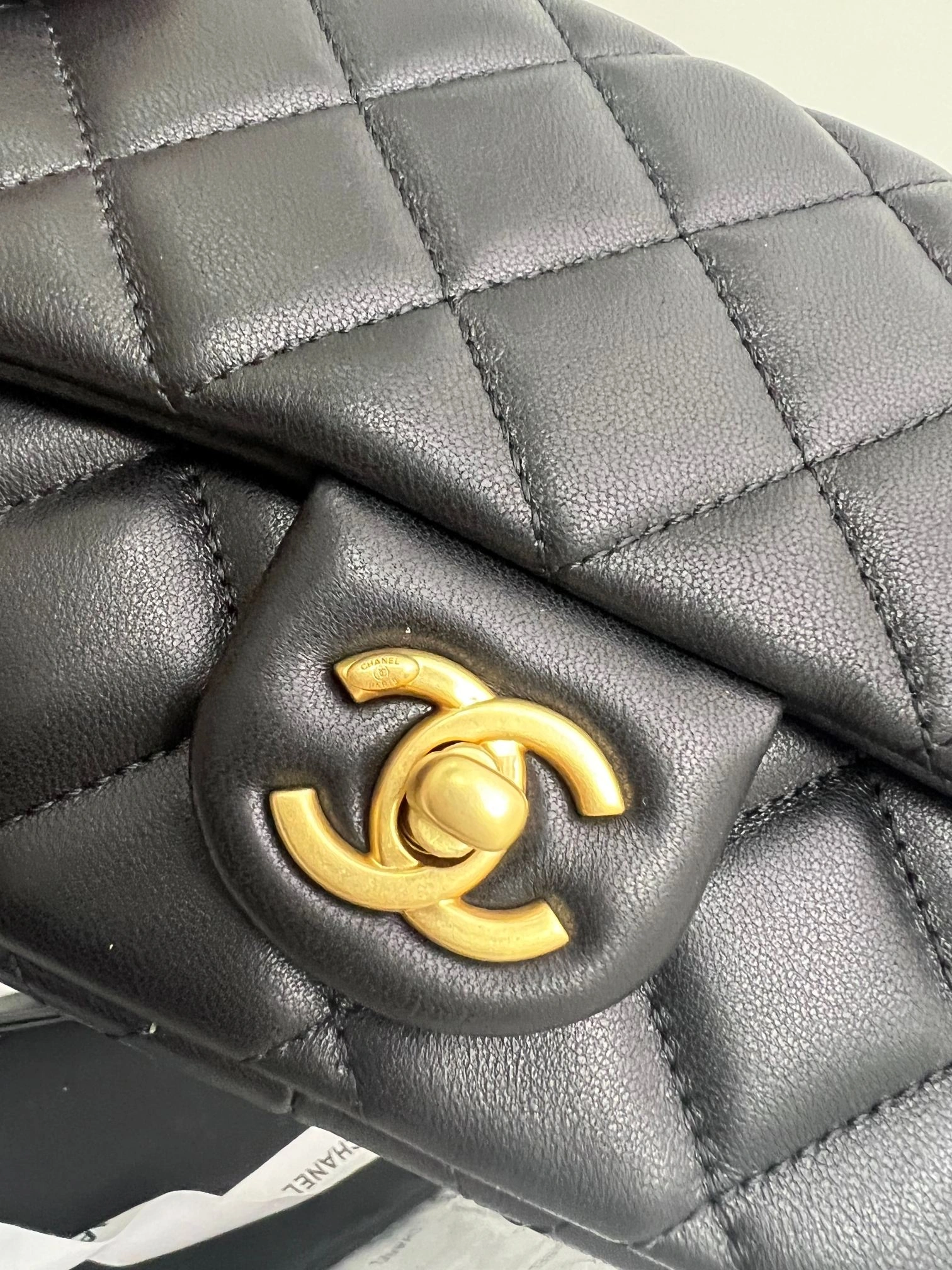 Flexible C*hanel Crossbody bag Top Quality HT 20231012-62 12.5*21*6 cm 8877