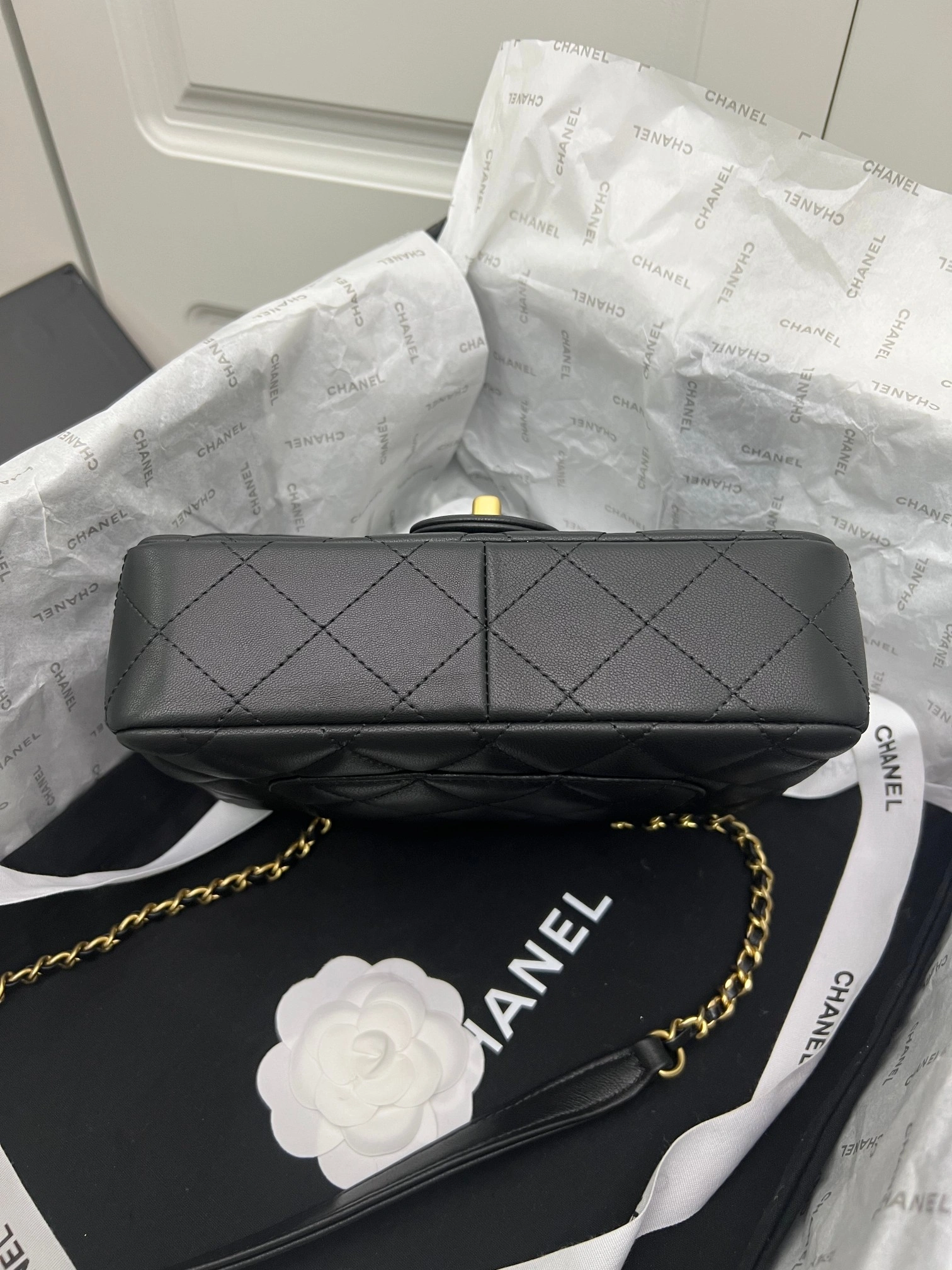 Flexible C*hanel Crossbody bag Top Quality HT 20231012-62 12.5*21*6 cm 8877