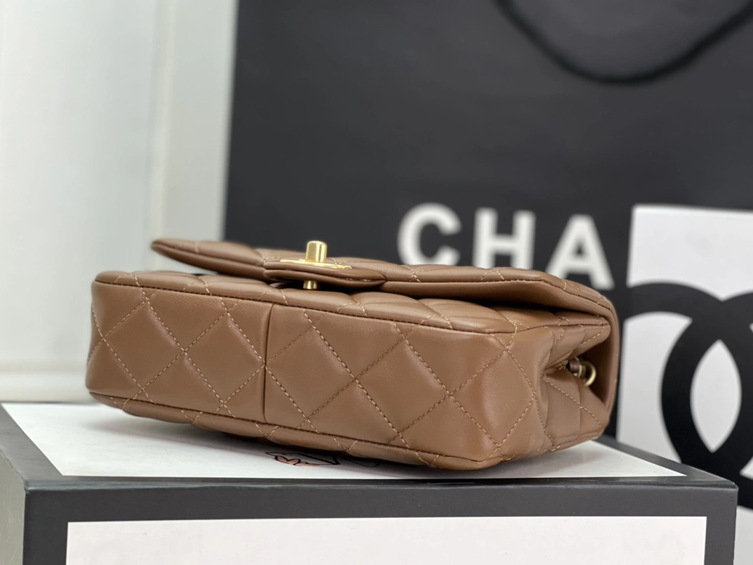 Seasonal C*hanel Crossbody bag Top Quality HT 20231012-63 12.5*21*6 cm 8876