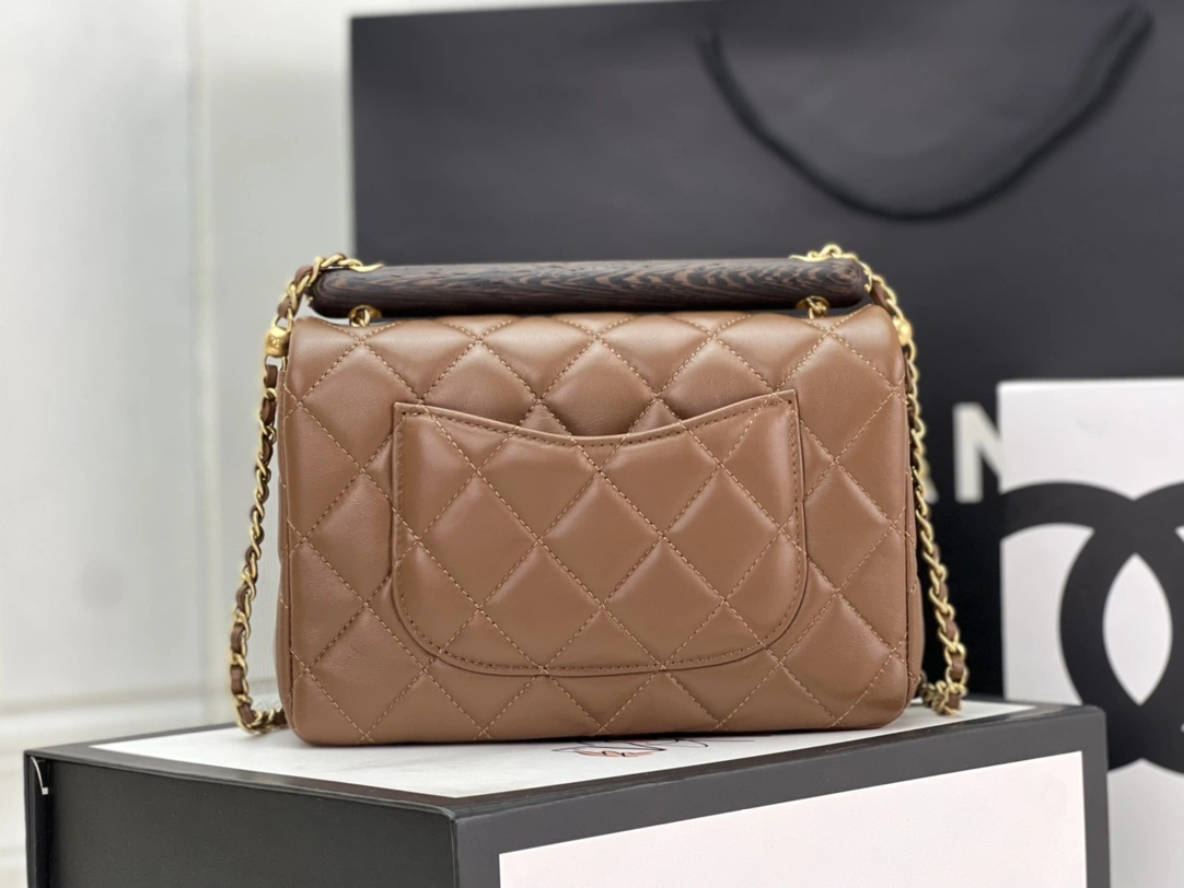 Seasonal C*hanel Crossbody bag Top Quality HT 20231012-63 12.5*21*6 cm 8876