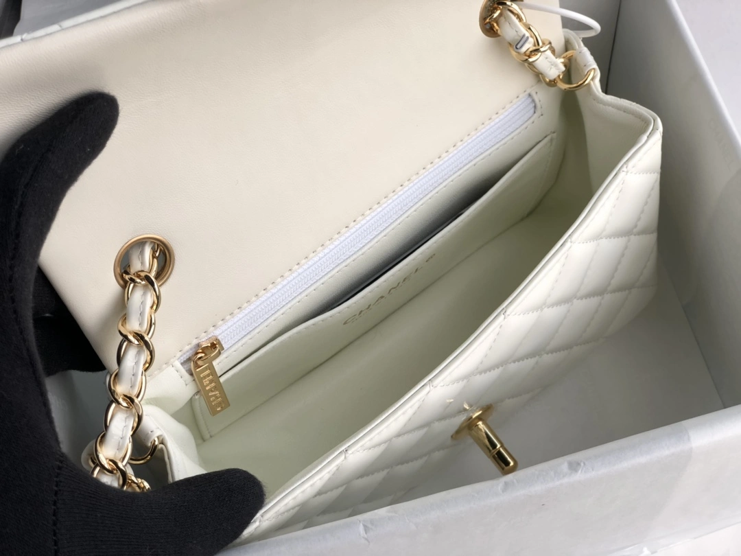 SoftTouch C*hanel Crossbody bag Top Quality HT 20231013-1 20cm 8835