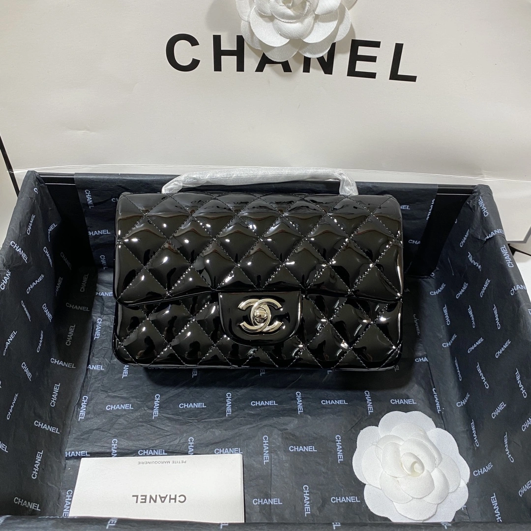 Versatile C*hanel Crossbody bag Top Quality HT 20231013-16 20cm 8819
