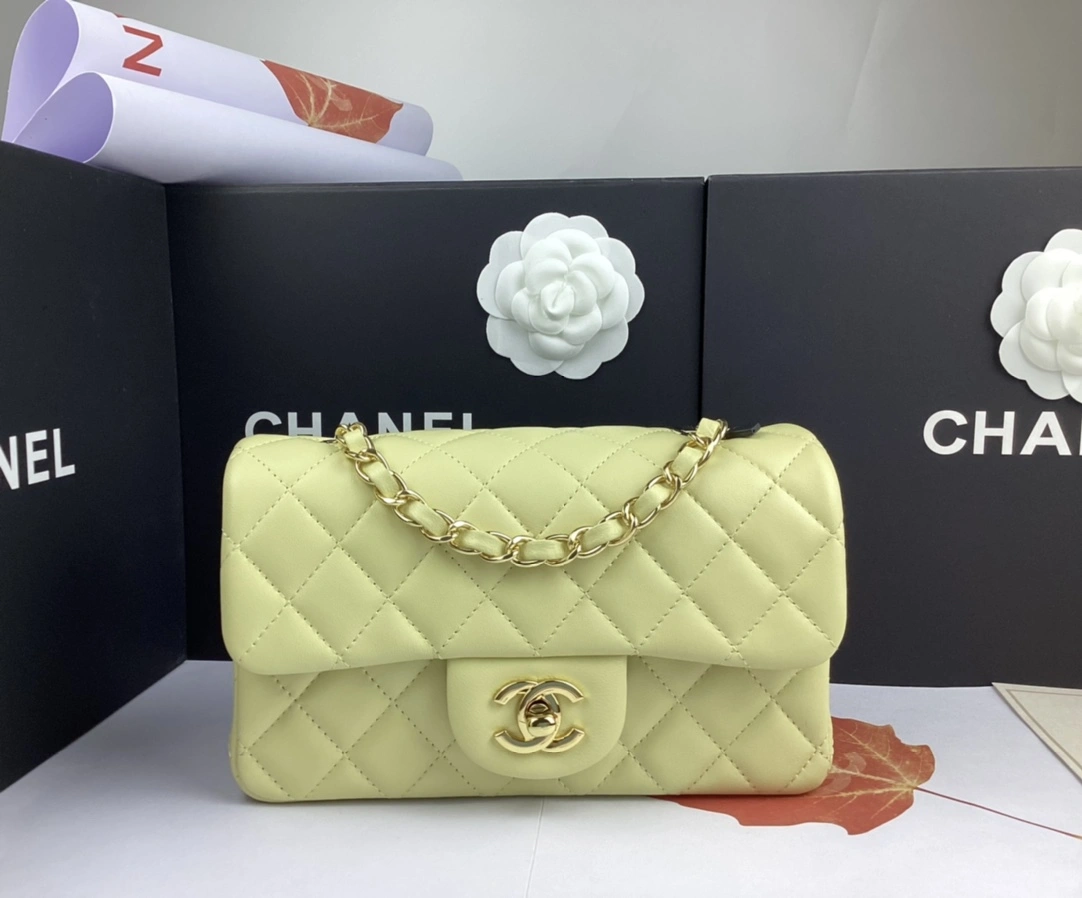 C*hanel Crossbody bag Top Quality HT 20231013-24 20cm ComfortFit 8811