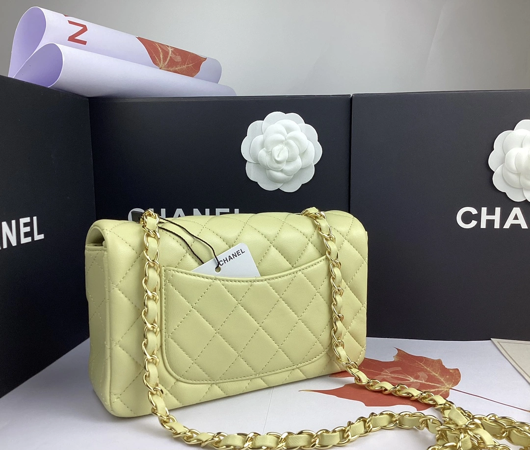 C*hanel Crossbody bag Top Quality HT 20231013-24 20cm ComfortFit 8811