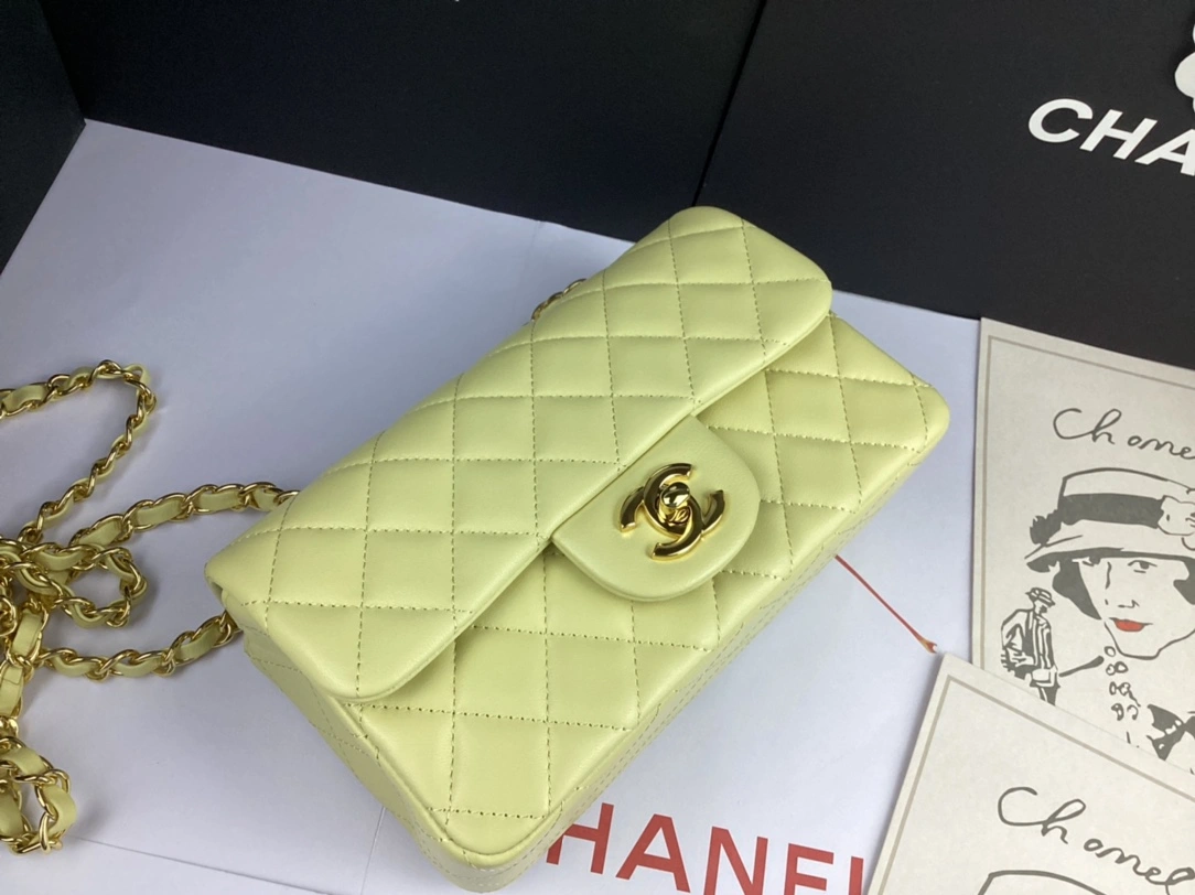 C*hanel Crossbody bag Top Quality HT 20231013-24 20cm ComfortFit 8811