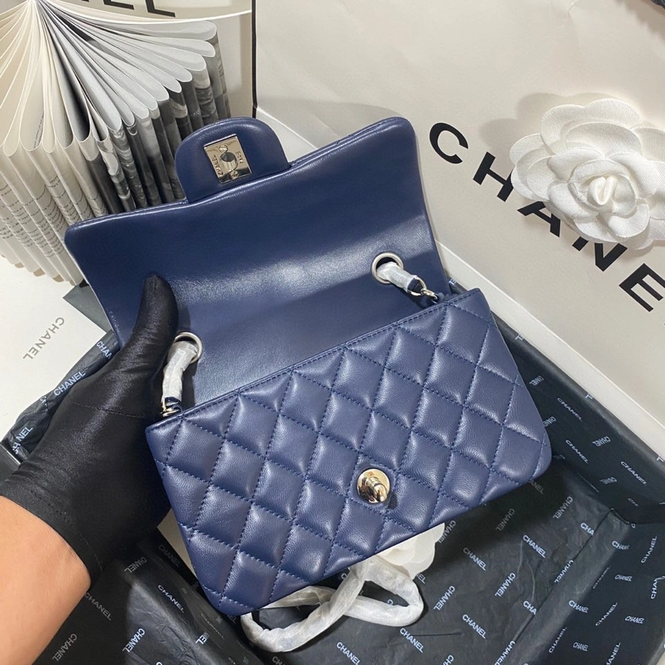 C*hanel Crossbody bag Top Quality HT 20231013-25 20cm UrbanStyle 8810