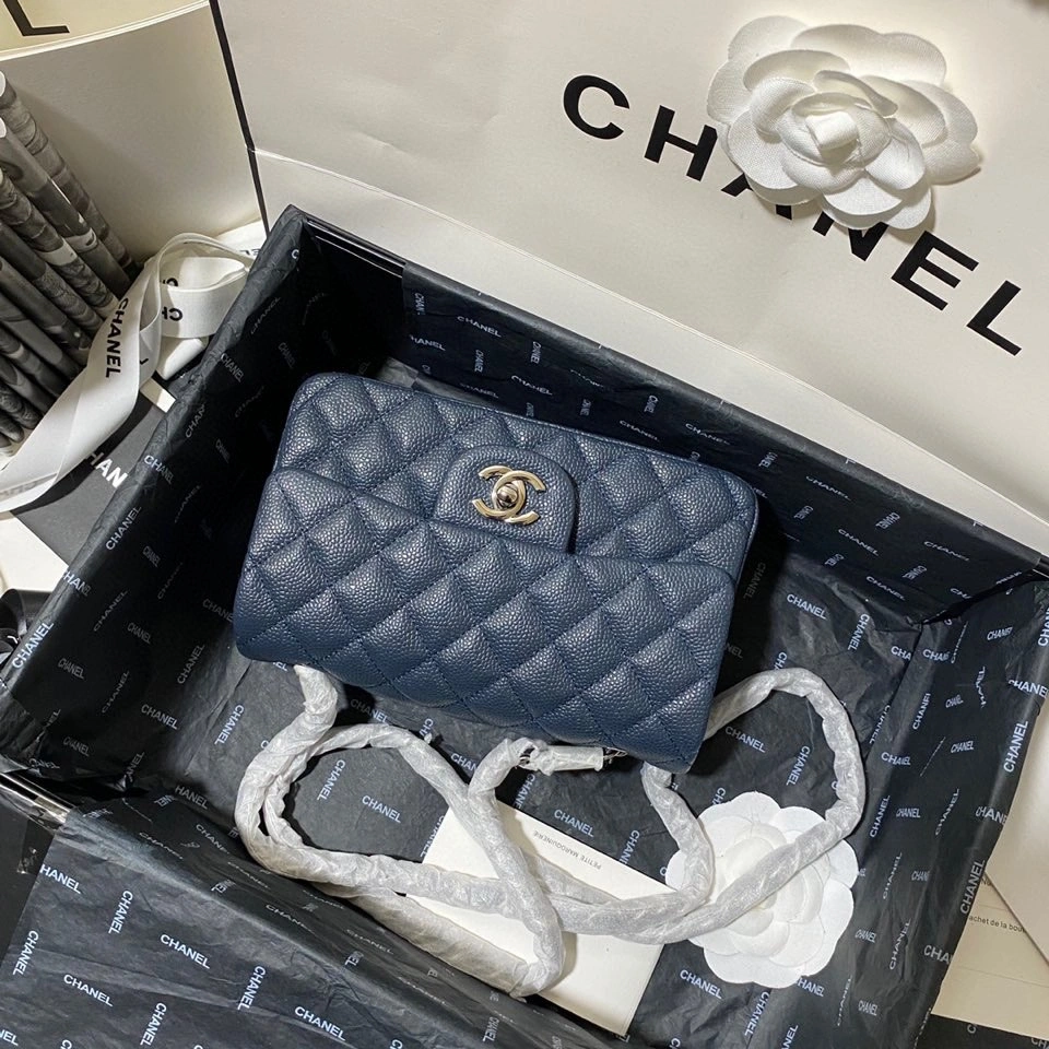 C*hanel Crossbody bag Top Quality HT 20231013-28 20cm UrbanChic 8807