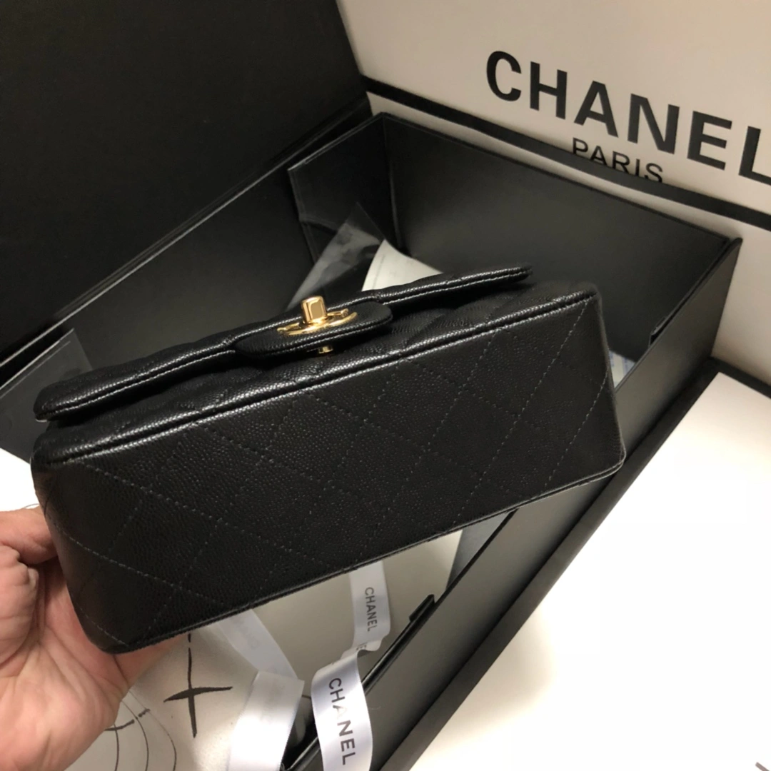 Sleek C*hanel Crossbody bag Top Quality HT 20231013-37 20cm 8798