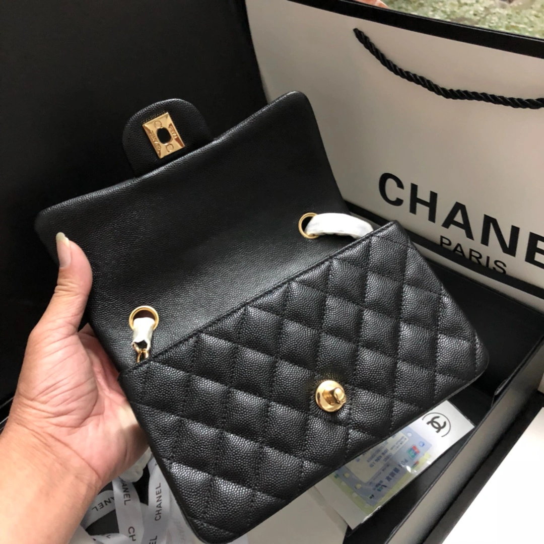 Sleek C*hanel Crossbody bag Top Quality HT 20231013-37 20cm 8798