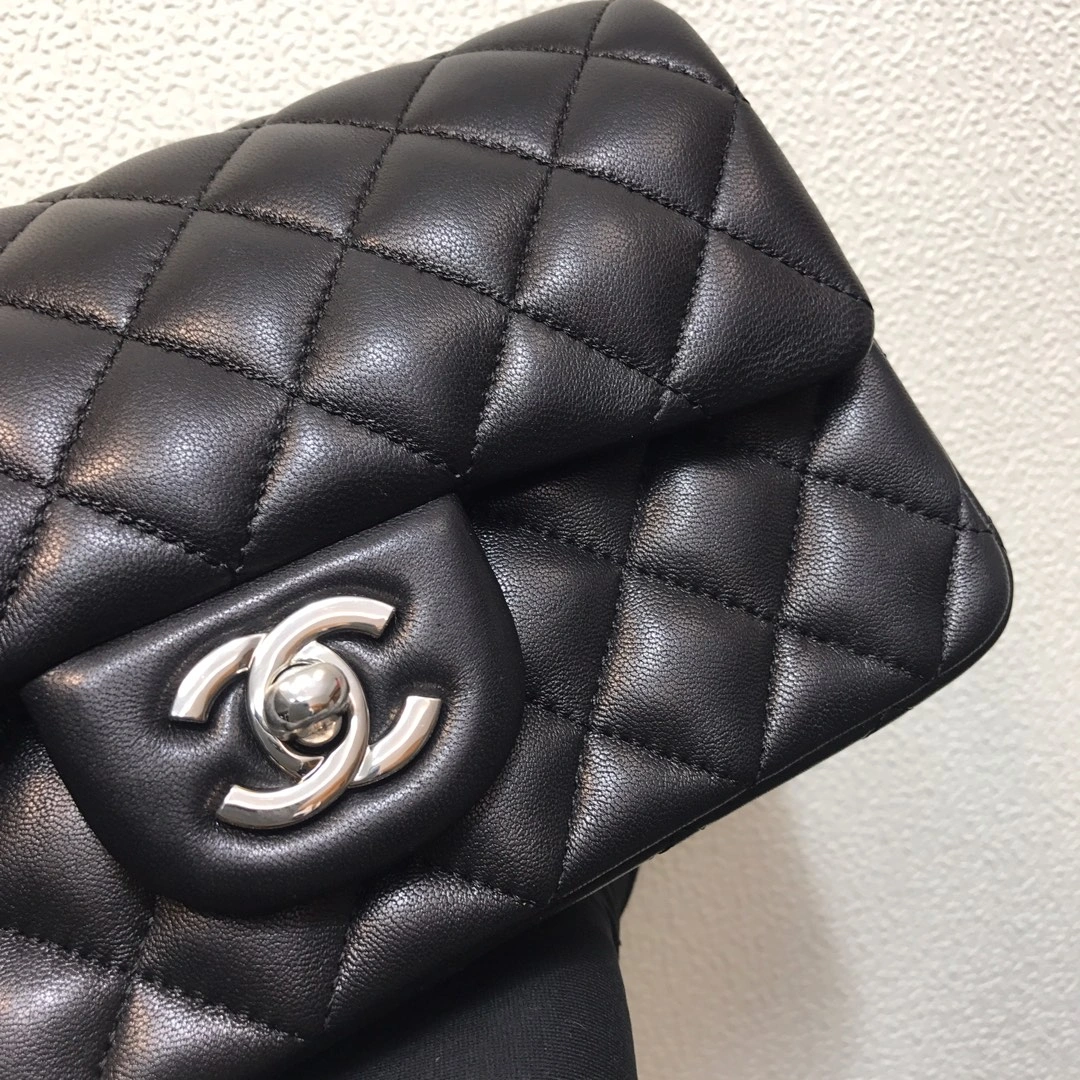 UrbanStyle C*hanel Crossbody bag Top Quality HT 20231013-42 20cm 8793