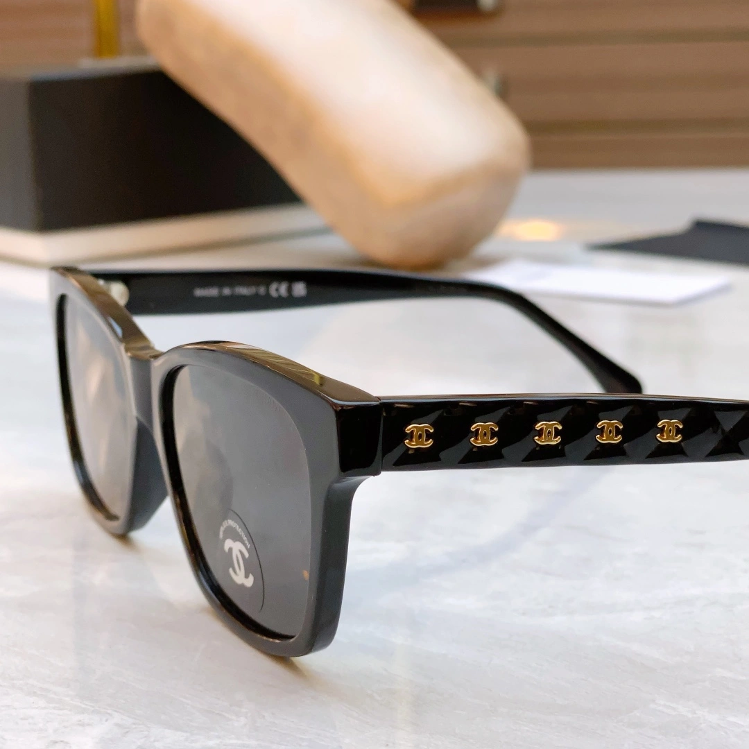 C*hanel Glasses Top XX 20240410- WellDesigned 16983