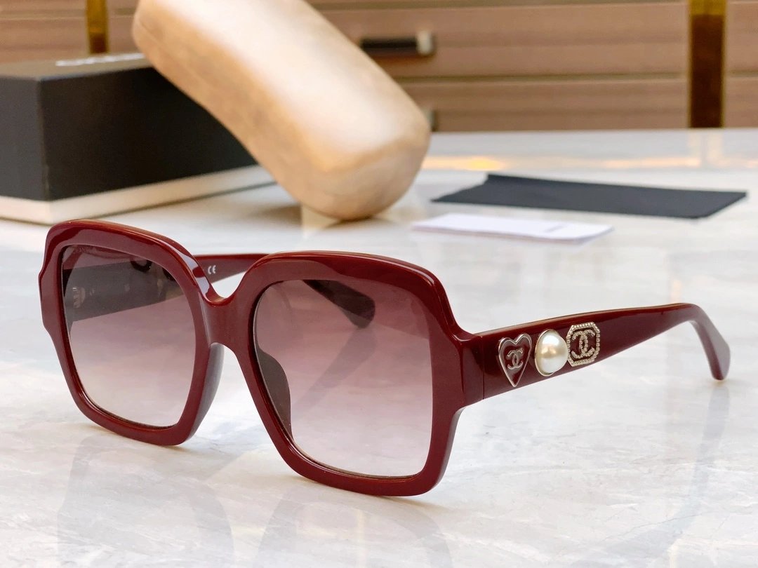 ZipUp C*hanel Glasses Top XX 20240410- 16982
