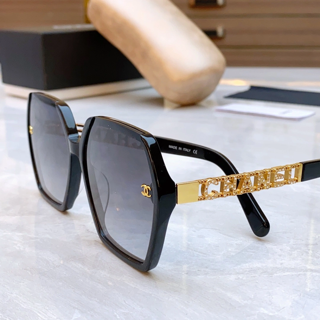 Bright C*hanel Glasses Top XX 20240410- 16981
