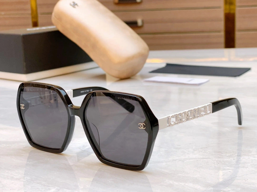 Bright C*hanel Glasses Top XX 20240410- 16981