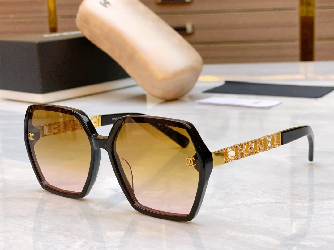 Bright C*hanel Glasses Top XX 20240410- 16981