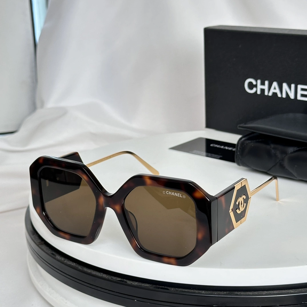 C*hanel Glasses Top XX 20240506- GoAnywhere 16967