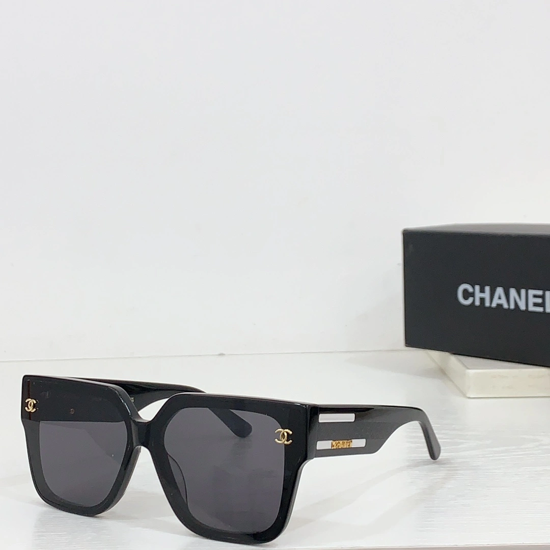 UrbanChic C*hanel Glasses Top XX 20240513- 16956