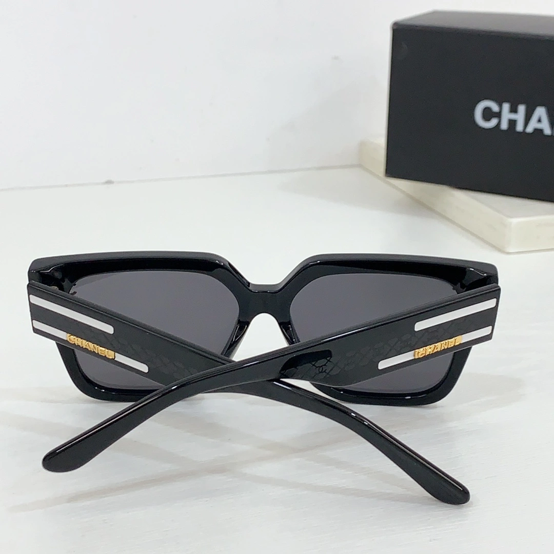 UrbanChic C*hanel Glasses Top XX 20240513- 16956