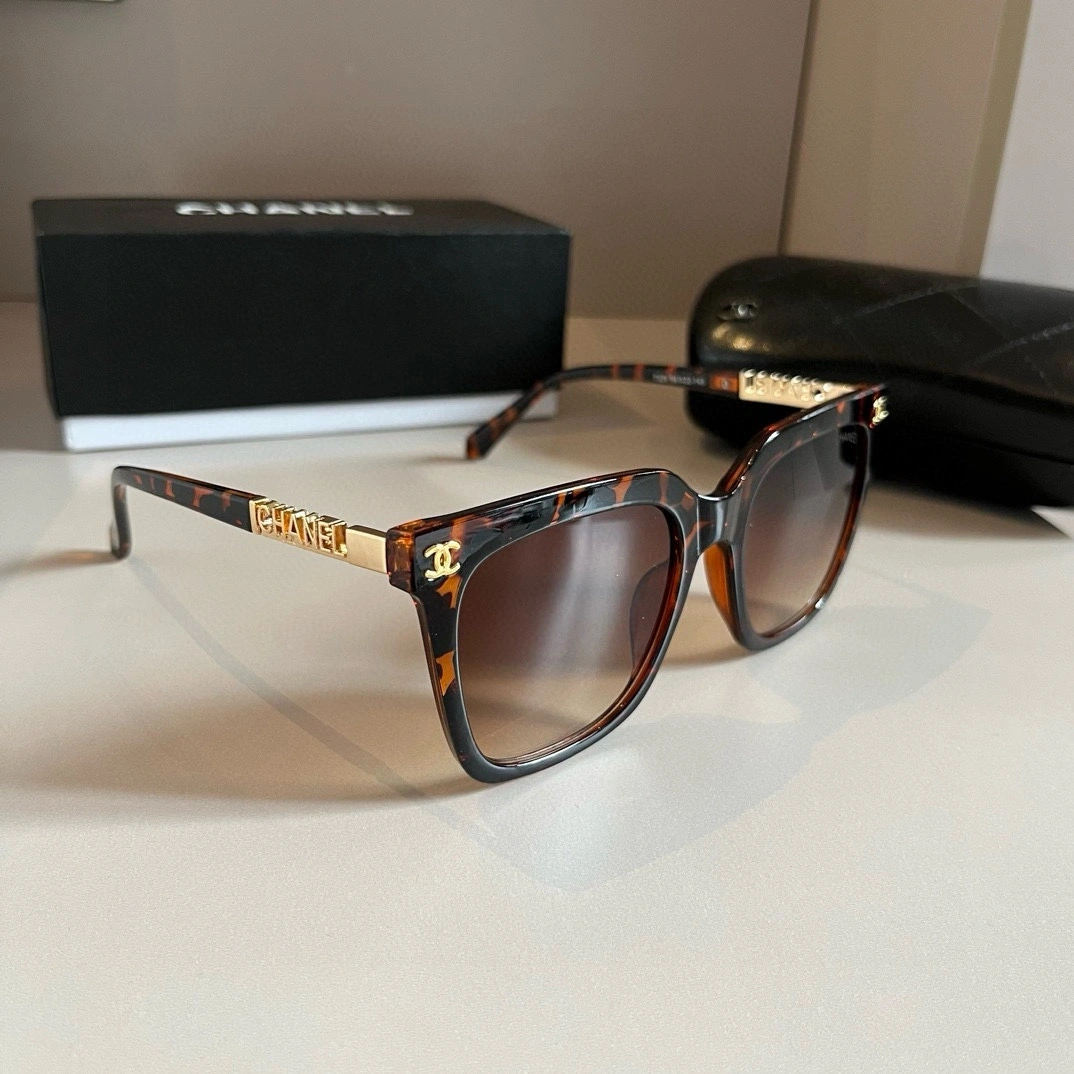 C*hanel Glasses Top XX 20240721- OnTrend 16929