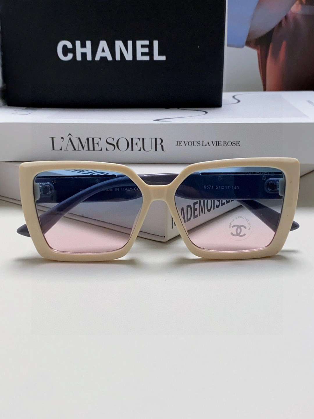 UrbanChic C*hanel Glasses Top XX 20250401- 16907