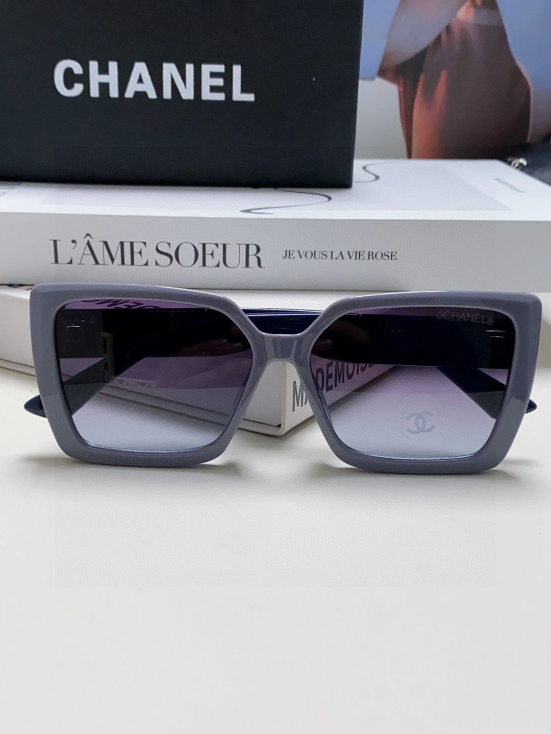 UrbanChic C*hanel Glasses Top XX 20250401- 16907