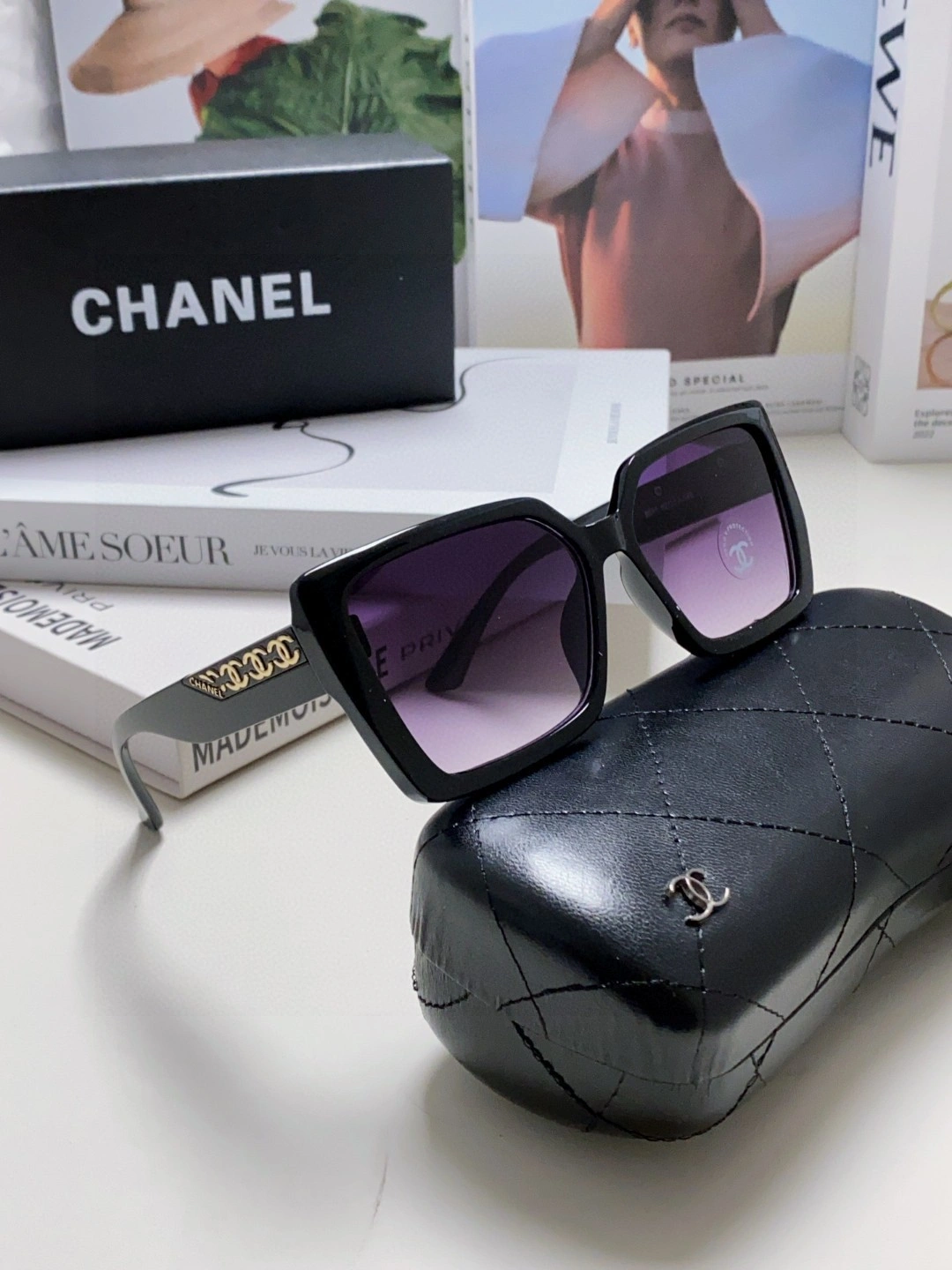 UrbanChic C*hanel Glasses Top XX 20250401- 16907