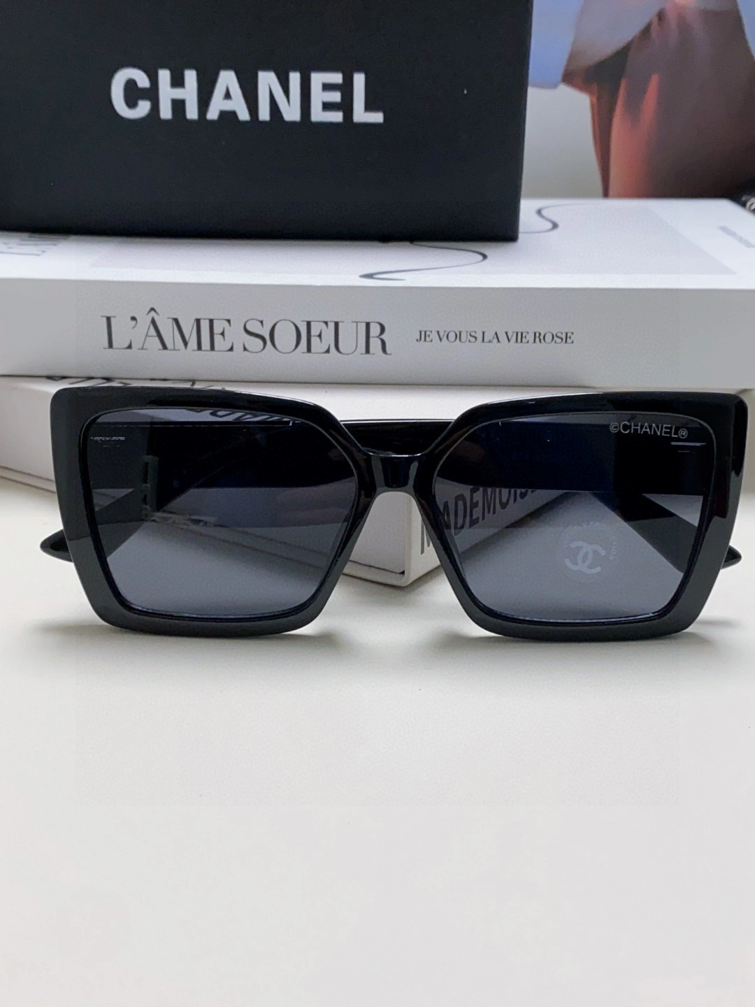 UrbanChic C*hanel Glasses Top XX 20250401- 16907