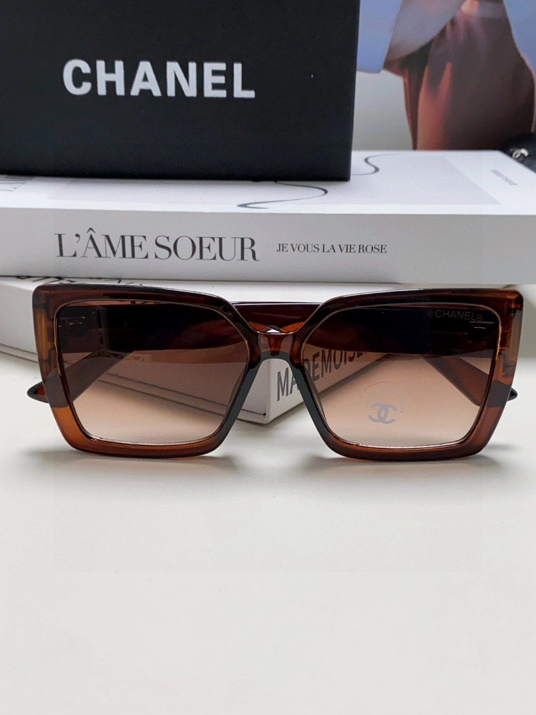 UrbanChic C*hanel Glasses Top XX 20250401- 16907