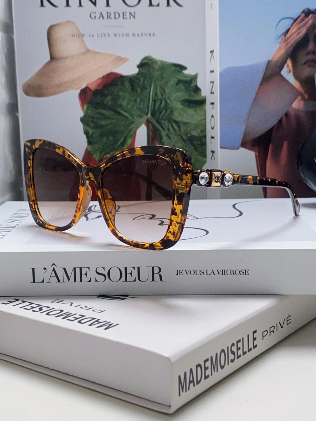 C*hanel Glasses Top XX 20250402- UrbanStyle 16897