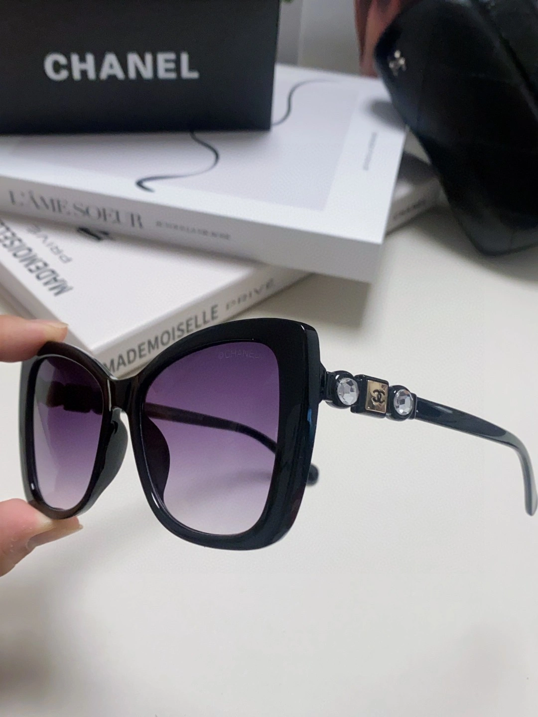 C*hanel Glasses Top XX 20250402- UrbanStyle 16897