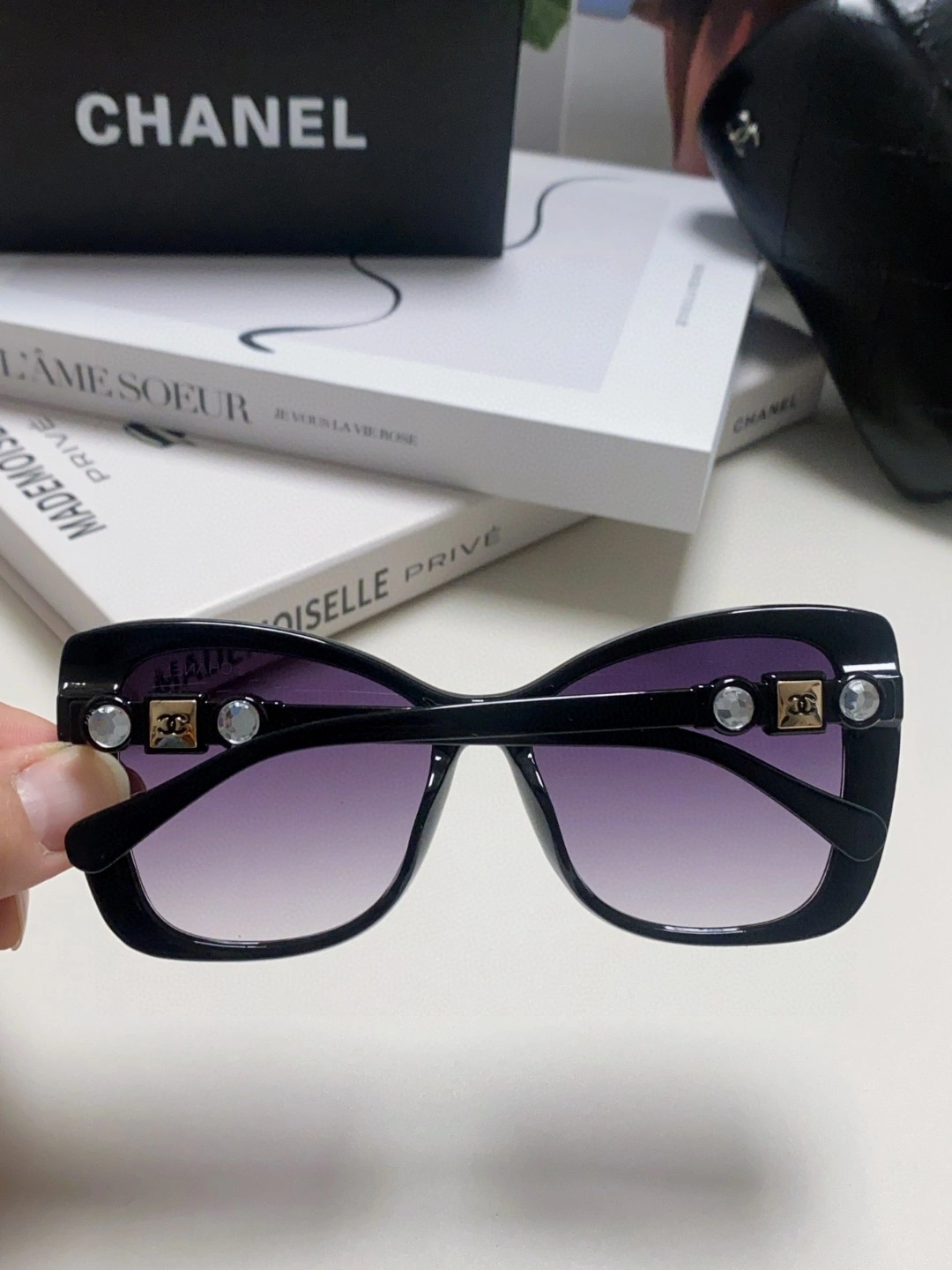 C*hanel Glasses Top XX 20250402- UrbanStyle 16897