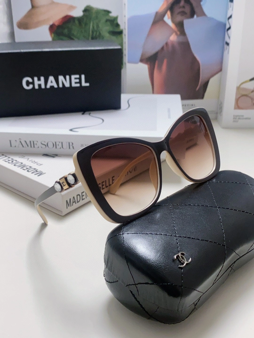 C*hanel Glasses Top XX 20250402- UrbanStyle 16897
