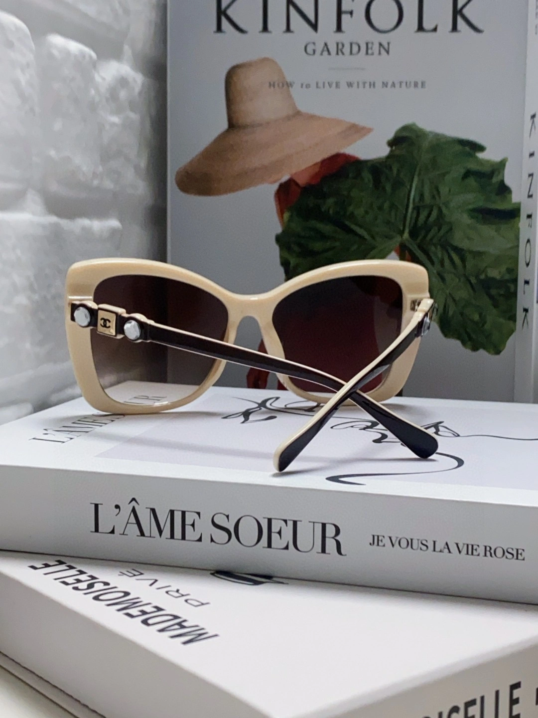 C*hanel Glasses Top XX 20250402- UrbanStyle 16897