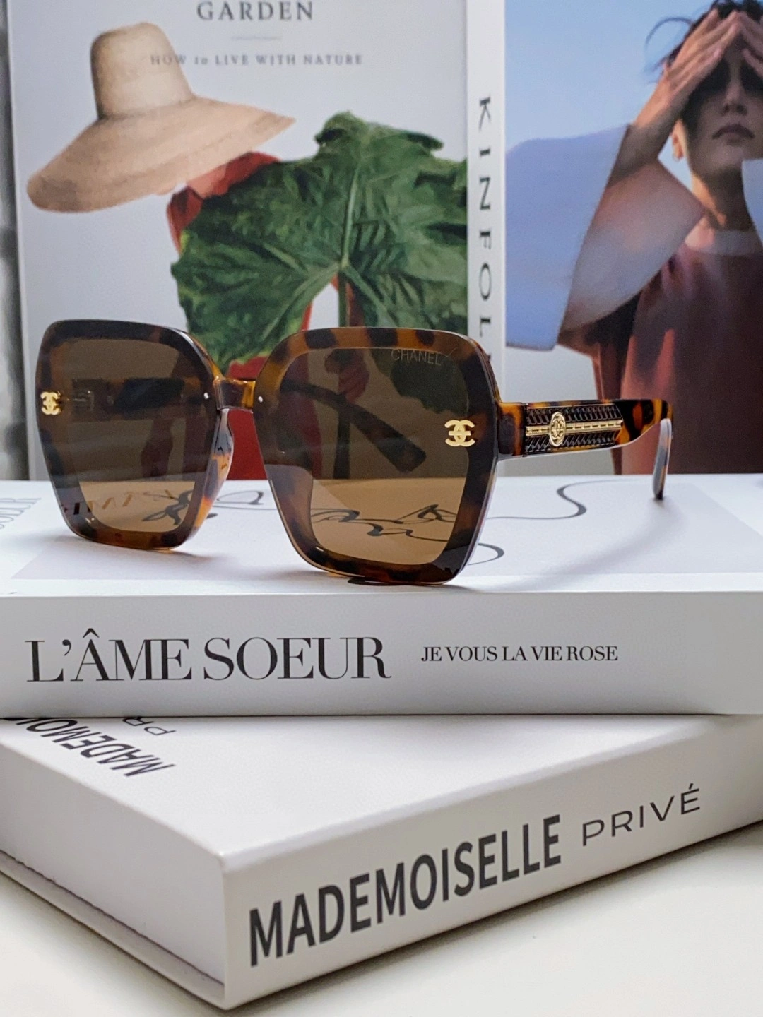 C*hanel Glasses Top XX 20250402- Tailored 16893