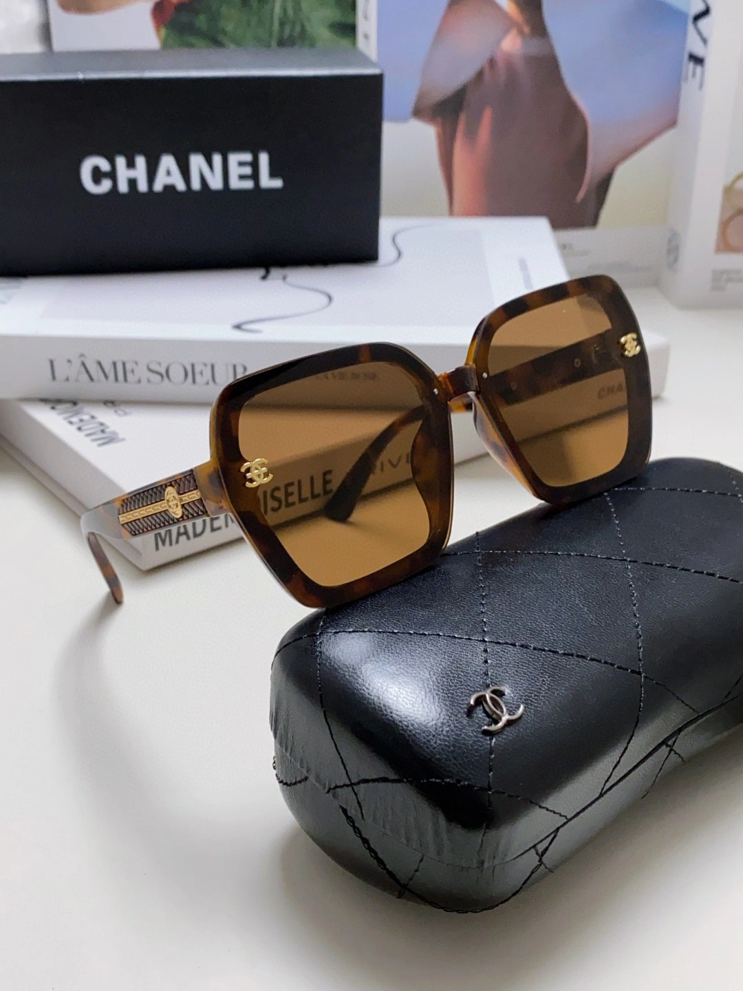 C*hanel Glasses Top XX 20250402- Tailored 16893