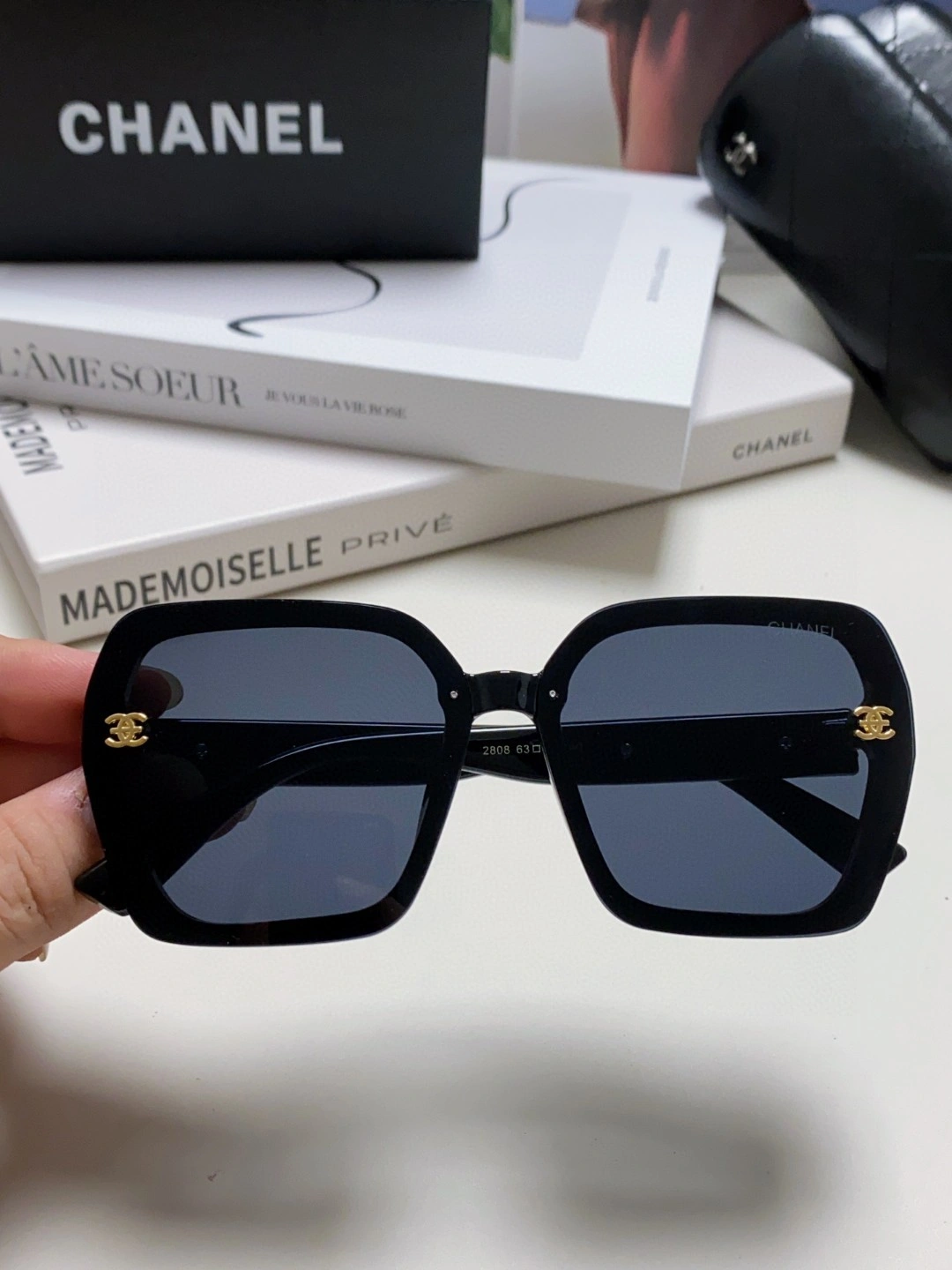 C*hanel Glasses Top XX 20250402- Tailored 16893