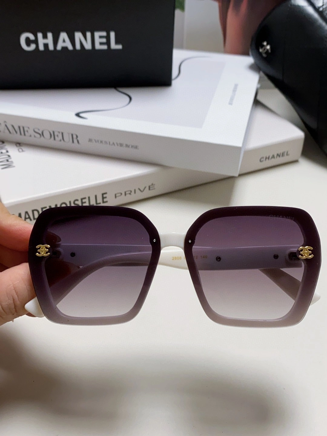 C*hanel Glasses Top XX 20250402- Tailored 16893