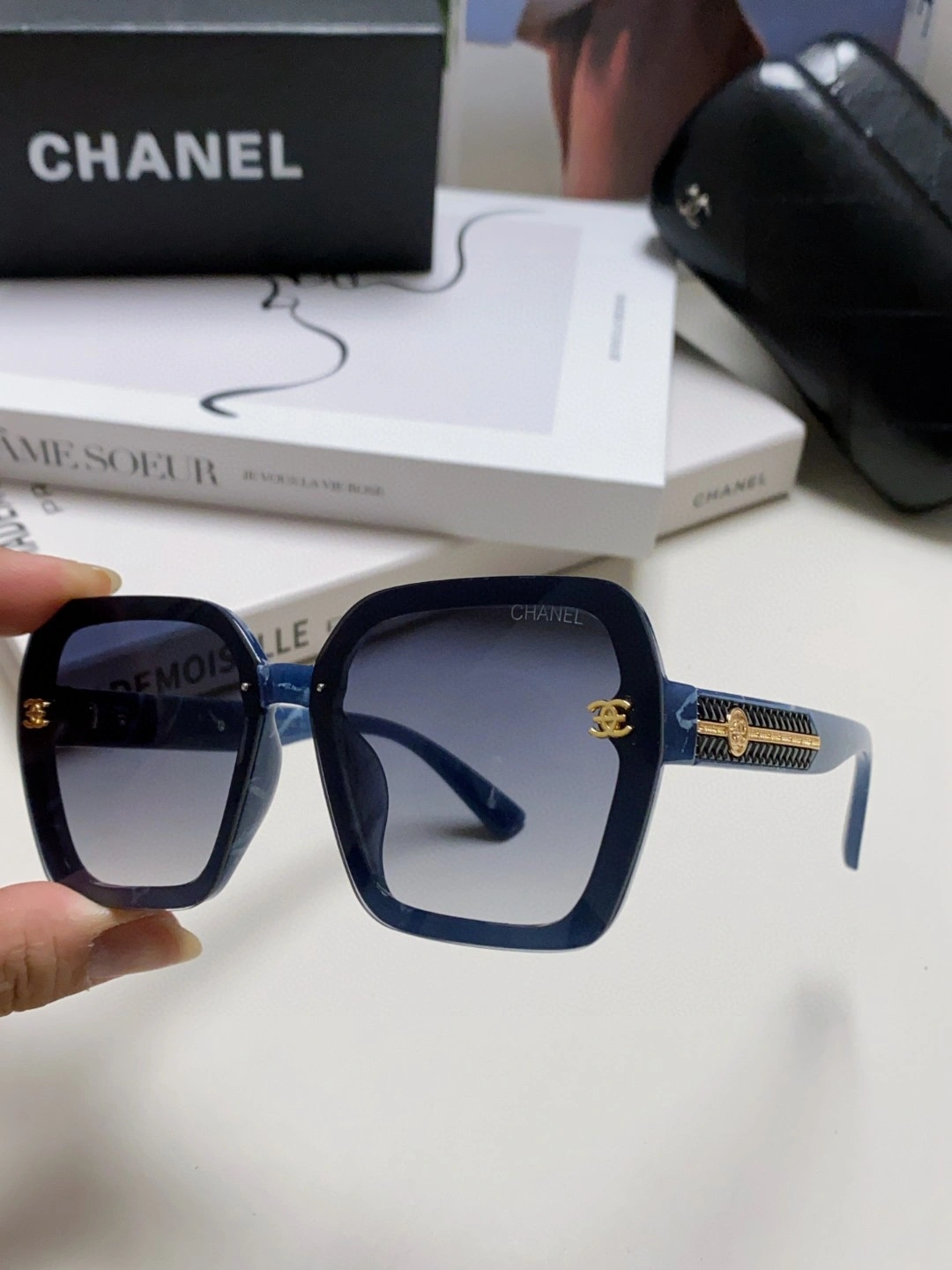 C*hanel Glasses Top XX 20250402- Tailored 16893